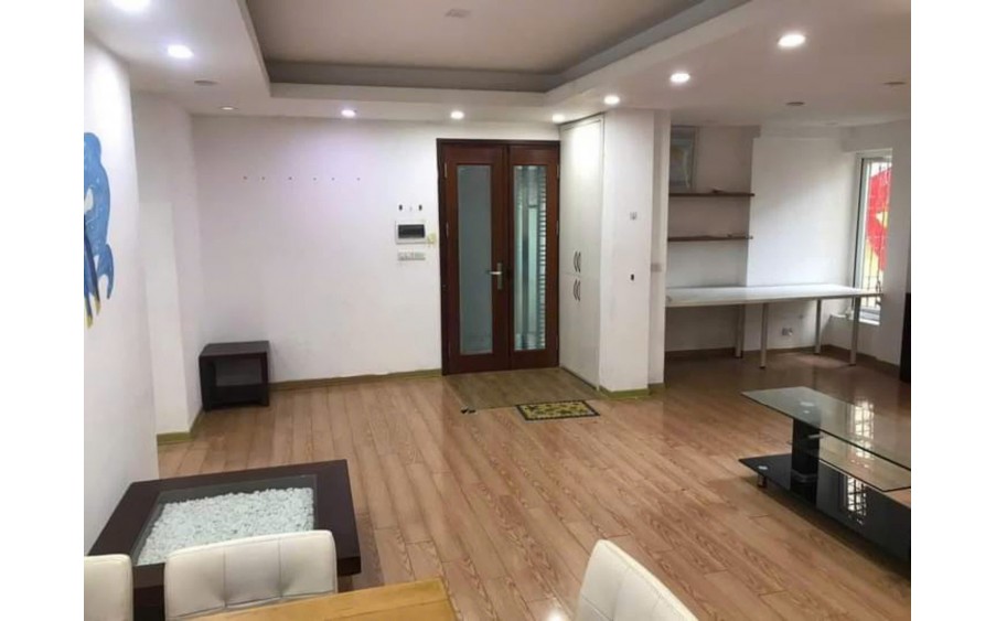 Cho thuê căn hộ tập thể ngõ 167 Phương Mai, Diện tích 100m2, 3 ngủ, 12 Triệu - Ở GĐ, nhóm đi làm